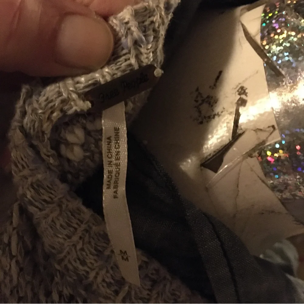 🍃FREE PEOPLE 🍃 cotton zip up sweater. - Picture 5 of 10